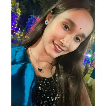 Mahima Pandey  Tutor From Indira Nagar Lucknow
