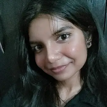 Urvi Pal Maths Home Tutor in Vishal Khand Gomtinagar Lucknow with 5 Years Experience