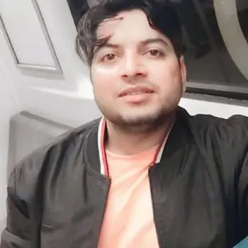 Ravi Mishra Economics Home Tutor in Aliganj Lucknow with 2 Years Experience