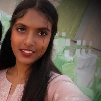 Siddhi – Female Home Tutor in Rajajipuram Lucknow | all-subjects Tuition with 2 Years Experience
