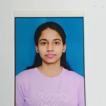 RIYA PANDEY Maths Home Tutor in Aliganj Lucknow with 4 Years Experience