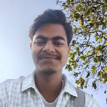 Tanmay Mishra English Home Tutor in Kapoorthala Lucknow with 1 Years Experience