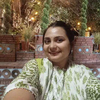 Arati Tutor From Jankipuram Lucknow
