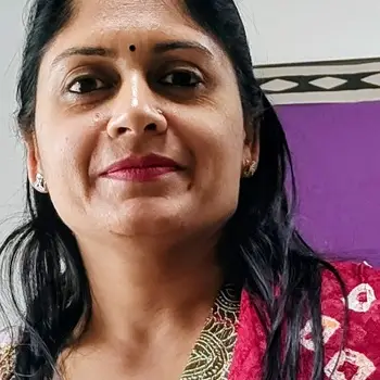 Anamika Singh Hindi Home Tutor in Sushant Golf City Lucknow with 13 Years Experience