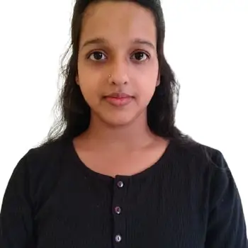 Shruti Trivedi Tutor From IIM Road Lucknow