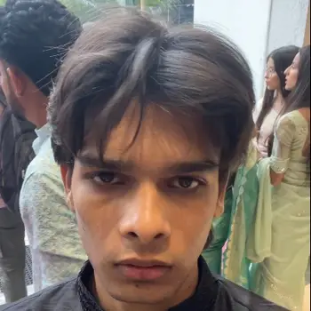Devansh shukla all-subjects Home Tutor in Alambagh Lucknow with 1 Years Experience