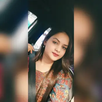 Surabhi Tutor From Alambagh Lucknow