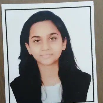 Sandali Chauhan  Tutor From Triveni Nagar Lucknow