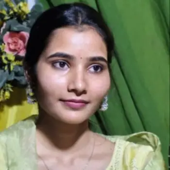 Nikita Giri – Female Home Tutor in Charbagh Lucknow | Civics Tuition with 1 Years Experience