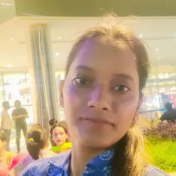 Nandini Mishra all-subjects Home Tutor in Aliganj Lucknow with 2 Years Experience