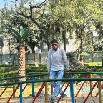 Yasir all-subjects Home Tutor in Tedhi Puliya Lucknow with 1 Years Experience