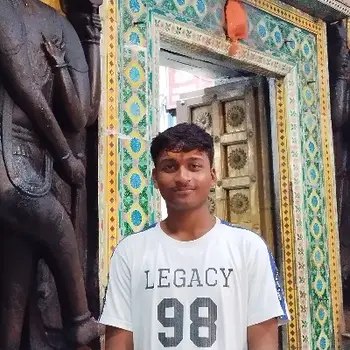 Yash Yadav Maths Home Tutor in Amausi Lucknow with 2 Years Experience