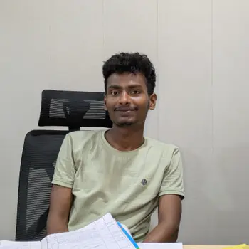Ashish Kumar Vishwakarma  home tutor From Patrakar Puram Chauraha Lucknow