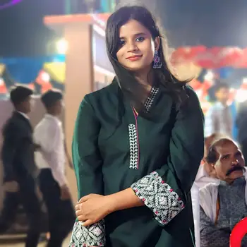 Sakshi Tiwari  Tutor From Aliganj Lucknow