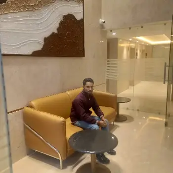 Mohit Singh Maths Home Tutor in Aliganj Lucknow with 4 Years Experience