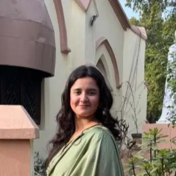 Sumaira Biology Home Tutor in Aminabad Lucknow with 2 Years Experience
