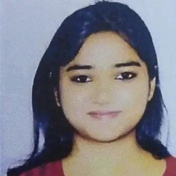 Shivi Shrivastava English Home Tutor in Daliganj Lucknow with 3 Years Experience