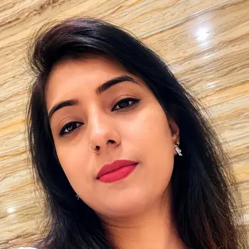 Amita Kashyap Maths Home Tutor in Rajajipuram Lucknow with 10 Years Experience