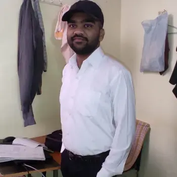 Manish Rajpoot  home tutor From Lekhraj Market Lucknow