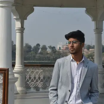 Mayank Pandey Maths Home Tutor in Sarvodaya Nagar Lucknow with 4 Years Experience