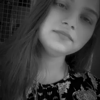 Simran Gaur home tutor From Aliganj Lucknow