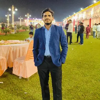 Harsh Singh Maths Home Tutor in Aliganj Lucknow with 5 Years Experience