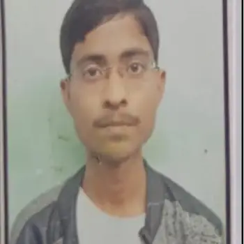Prabhakar pandey Tutor From Aliganj Lucknow