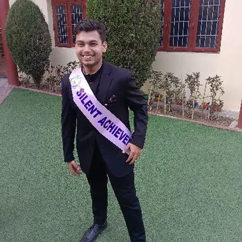 Rayyan Rashid Khan Maths Home Tutor in Balaganj Lucknow with 1 Years Experience