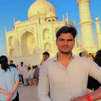 Omkar kumar History Home Tutor in Munshi puliya Lucknow with 1 Years Experience