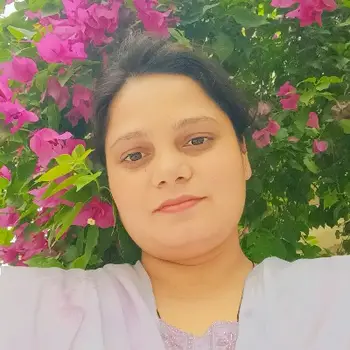 Salma Maths Home Tutor in Aliganj Lucknow with 4 Years Experience