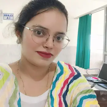 Nida Ismail Maths Home Tutor in Balaganj Lucknow with 15 Years Experience