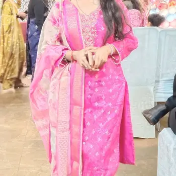 Pragati Shukla all-subjects Home Tutor in Matyari Lucknow with 4 Years Experience