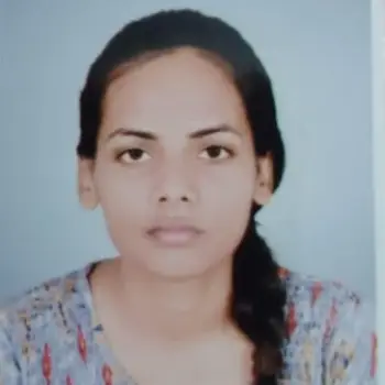 Shashi Chaudhary Maths Home Tutor in Aliganj Lucknow with 3 Years Experience