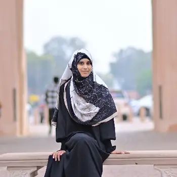 Neha Bano Maths Home Tutor in Hussainganj Lucknow with 3 Years Experience