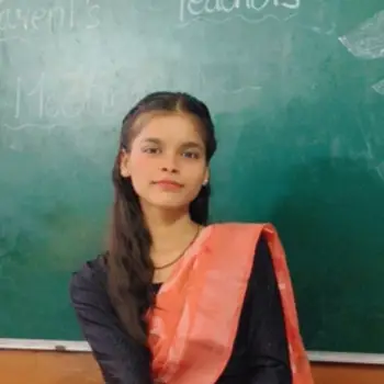 Ananya shukla Sanskrit Home Tutor in Rajajipuram Lucknow with 6 Years Experience