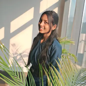 Akanksha Rathore English Home Tutor in IIM Road Lucknow with 2 Years Experience