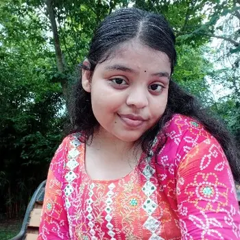Srashti sen Maths Home Tutor in Gomti Nagar Lucknow with 3 Years Experience
