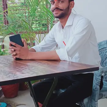 Aman Mishra Maths Home Tutor in Kharagapur Lucknow with 3 Years Experience