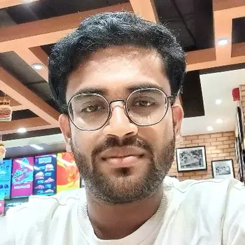 Rishav Srivastava Biology Home Tutor in Aliganj Lucknow with 5 Years Experience