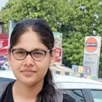 Priyanka Science Home Tutor in Ahmamau Lucknow with 3 Years Experience