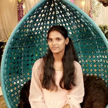 Reena Gupta Maths Home Tutor in Bhitauli Lucknow with 3 Years Experience