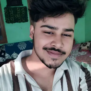 Vaibhav Jha all-subjects Home Tutor in Rae Bareli Road Lucknow with 3 Years Experience