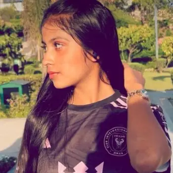 Maanya Bajpai English Home Tutor in New Hyderabad Lucknow with 1 Years Experience