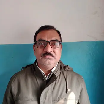 Zaheer Ahmad Khan Tutor From Aminabad Lucknow