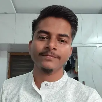 Vidyanshu Dubey Maths Home Tutor in Amar Shaheed Path Lucknow with 4 Years Experience
