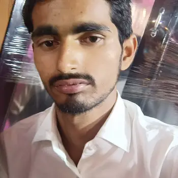 Ayush Mishra Maths Home Tutor in IIM Road Lucknow with 5 Years Experience