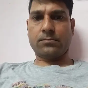sudhanshu dwivedi Maths Home Tutor in Nijampur Malhor Lucknow with 2 Years Experience