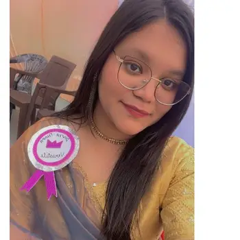 Divya Thapa Maths Home Tutor in Gomti Nagar Lucknow with 2 Years Experience