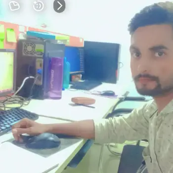 Mohit singh Tutor From Madion Lucknow