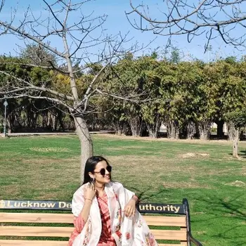 Ananya Verma English Home Tutor in Rajajipuram Lucknow with 1 Years Experience